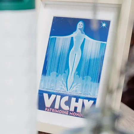 Hyper Centre Lumineux Marie Celine *