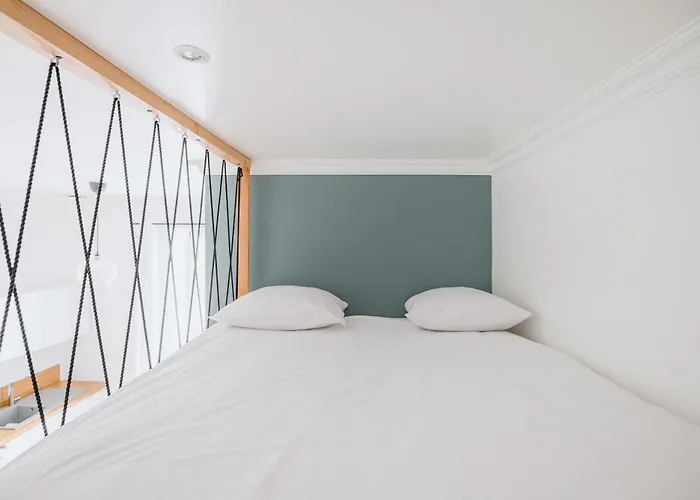 Calme Centre Mezzanine Confortable 